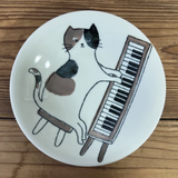 Pianist cat 16cm dish
